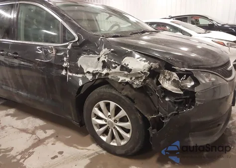 2017 Chrysler Pacifica Touring from USA, damaged, VIN 2C4RC1DG0HR514704